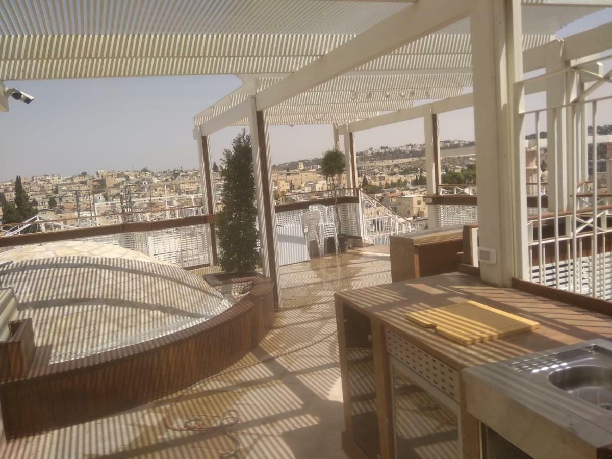 Western Wall Luxury House Jerusalem Exterior photo