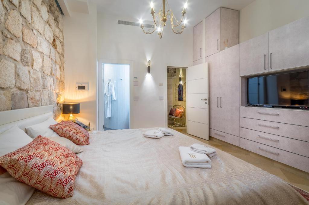 Western Wall Luxury House Jerusalem Exterior photo